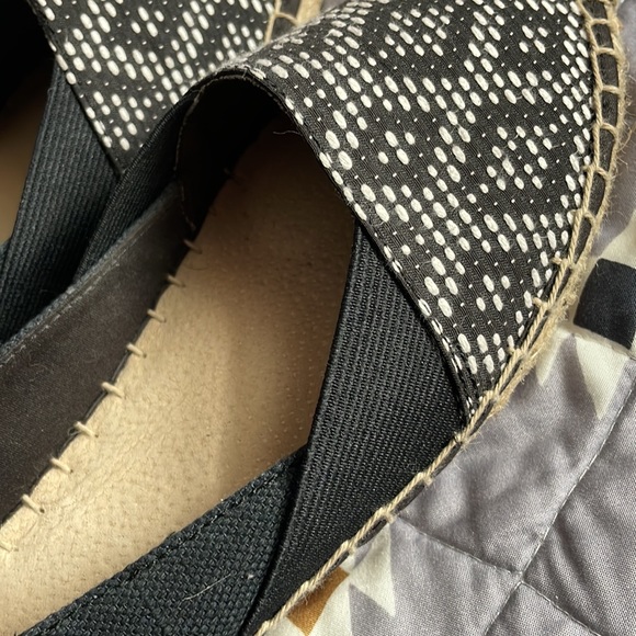 Sperry Canvas Shoes - Picture 2 of 3